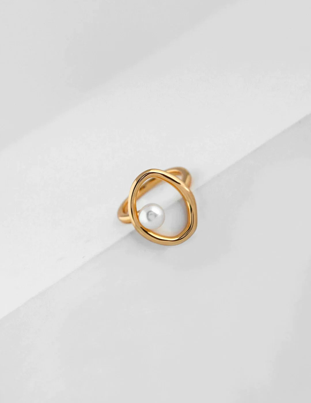 Geometric Open Circle Ring