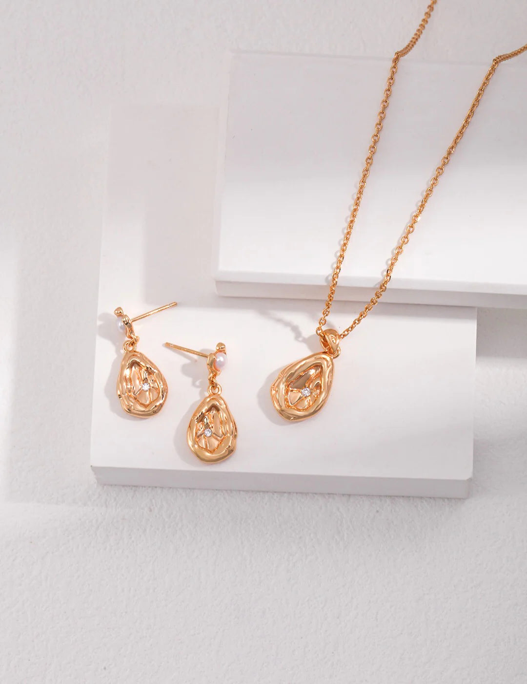 Dainty Zircon Droplet Pearl Earrings
