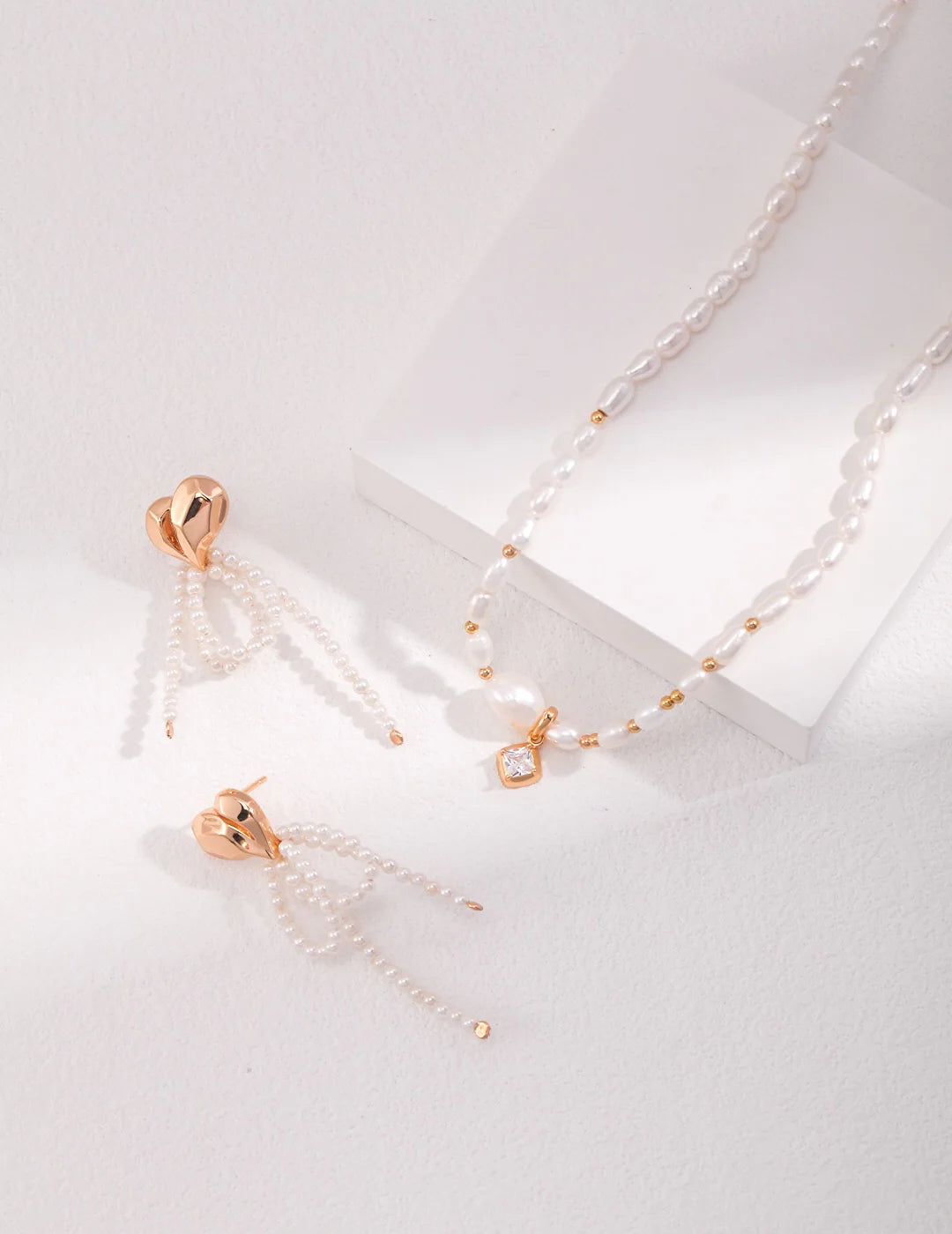Heart Shell Dangle Earrings