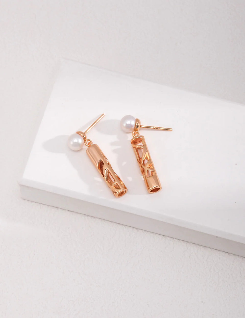 Hollow Strip Pearl Earrings