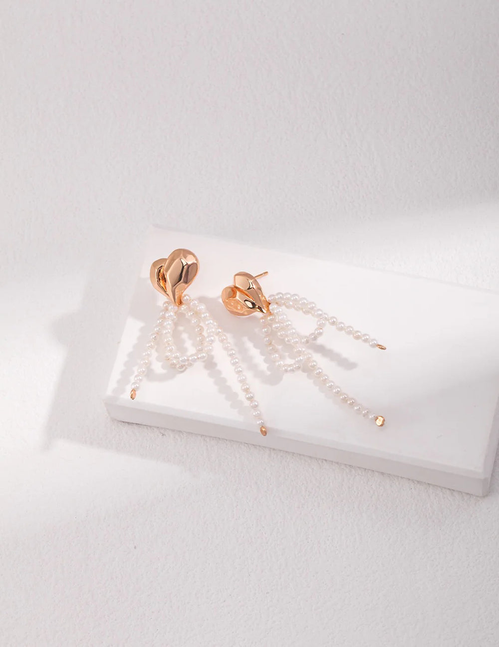 Heart Shell Dangle Earrings